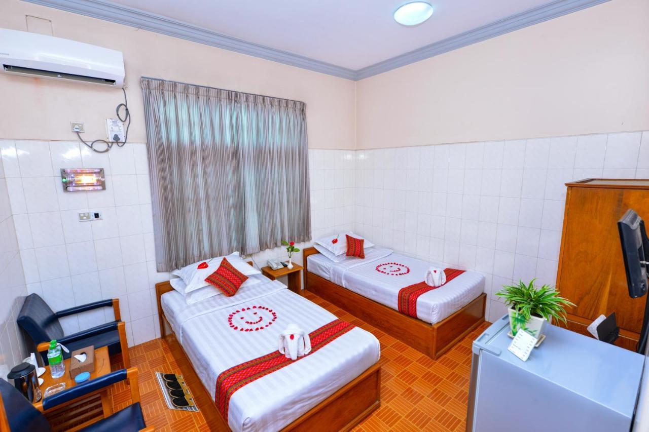 Hotel Smile Pyin Oo Lwin Exterior foto